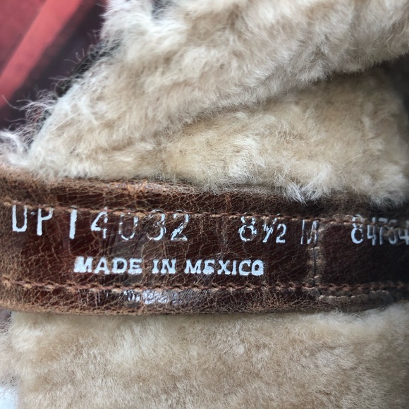 Lagrange Leather brown boots, worn couple of times. Look new. Inside lined. - Picture 5 of 7